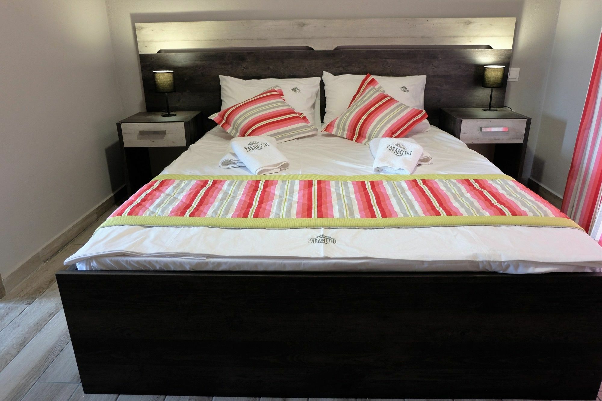 Paramithi Luxury Apartments Никити Экстерьер фото